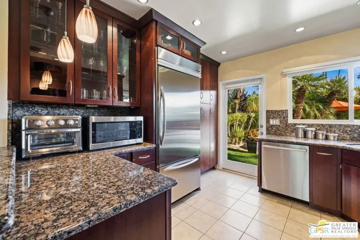 1240 S Calle Rolph, Palm Springs, California 92264