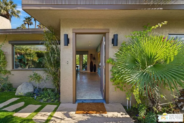 1240 S Calle Rolph, Palm Springs, California 92264