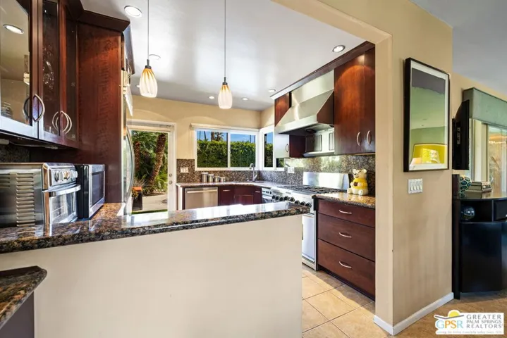 1240 S Calle Rolph, Palm Springs, California 92264
