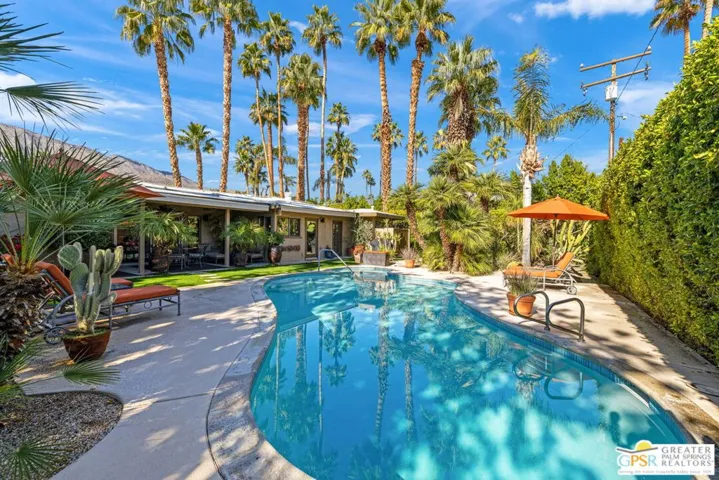 1240 S Calle Rolph, Palm Springs, California 92264