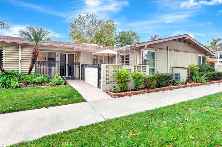 64 Calle Cadiz B, Laguna Woods, California 92637