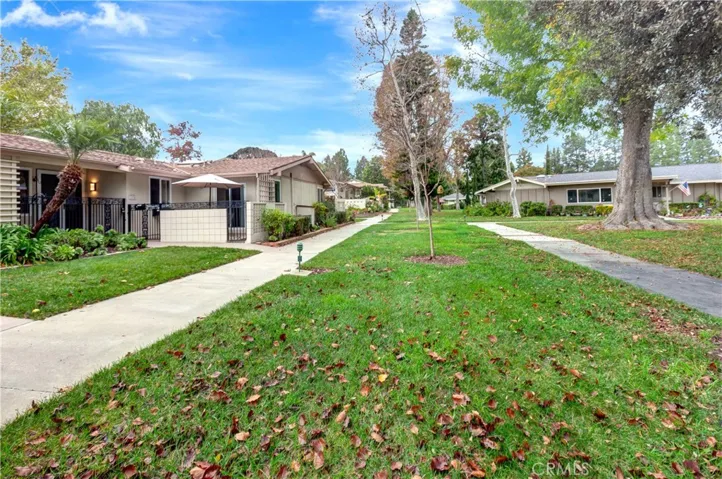 64 Calle Cadiz B, Laguna Woods, California 92637
