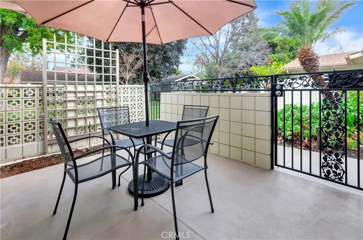 64 Calle Cadiz B, Laguna Woods, California 92637
