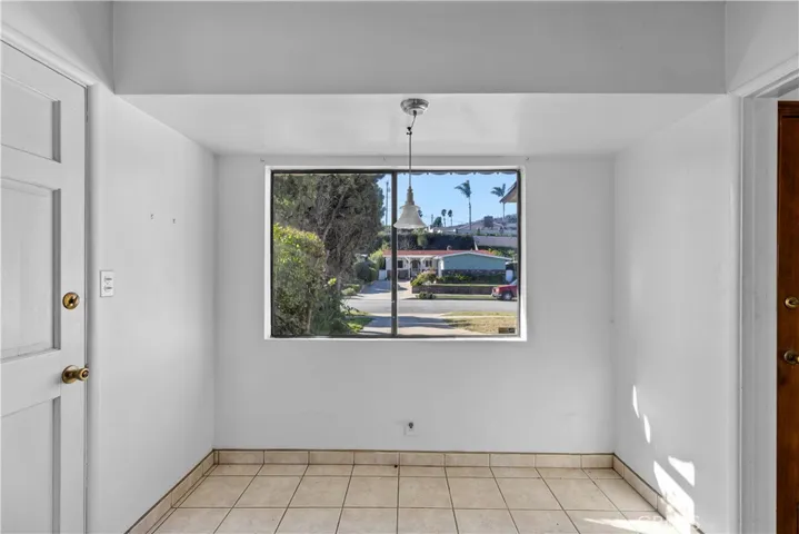 28724 Gunter Road, Rancho Palos Verdes, California 90275