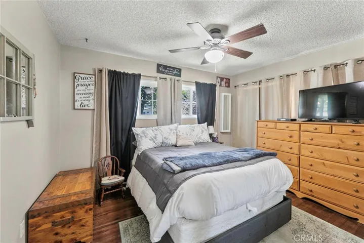 10118 Valjean Avenue, North Hills, California 91343