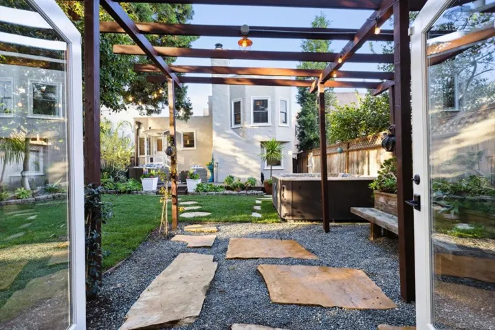 323 W 25th Avenue, San Mateo, California 94403