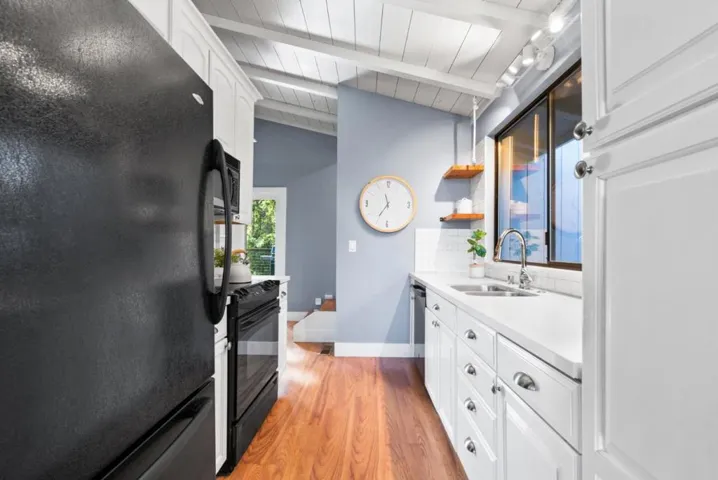 506 Encino Drive, Aptos, California 95003