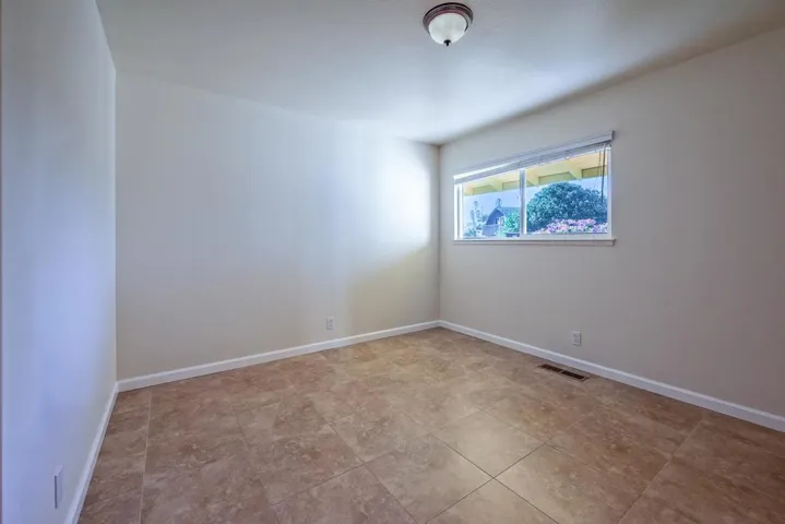 422 Woodland Way, Santa Cruz, California 95060