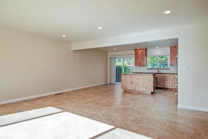 422 Woodland Way, Santa Cruz, California 95060