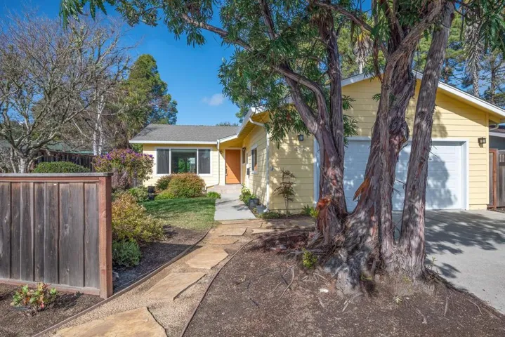 422 Woodland Way, Santa Cruz, California 95060
