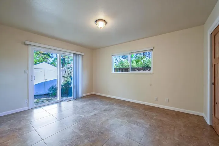 422 Woodland Way, Santa Cruz, California 95060