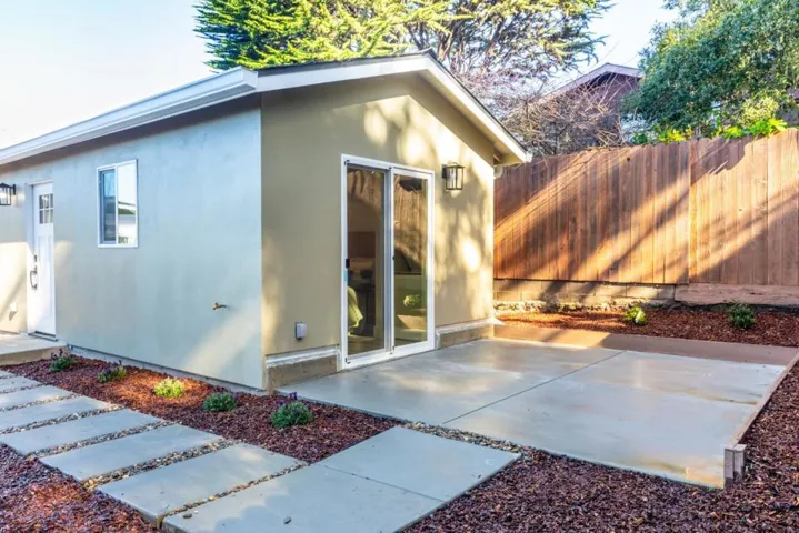 Buena Vista Avenue, Pacific Grove, California 93950