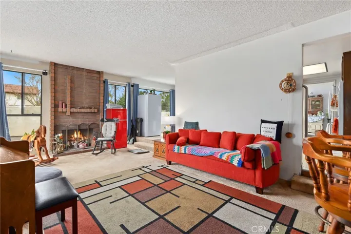 4 Deerwood W, Irvine, California 92604