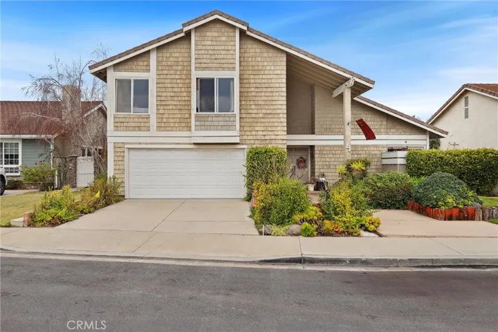 4 Deerwood W, Irvine, California 92604