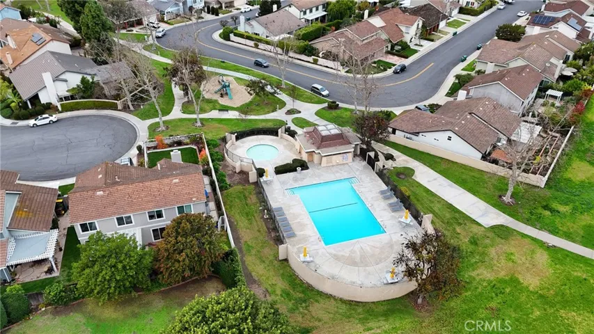 4 Deerwood W, Irvine, California 92604