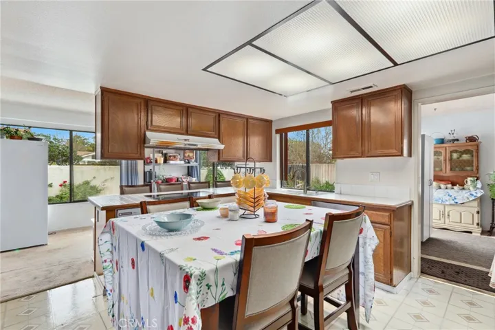 4 Deerwood W, Irvine, California 92604