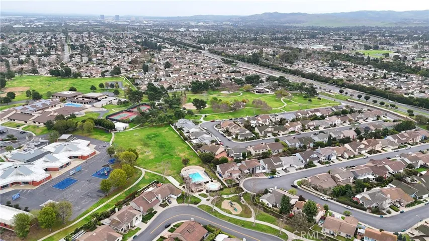 4 Deerwood W, Irvine, California 92604