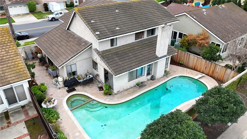 4 Deerwood W, Irvine, California 92604