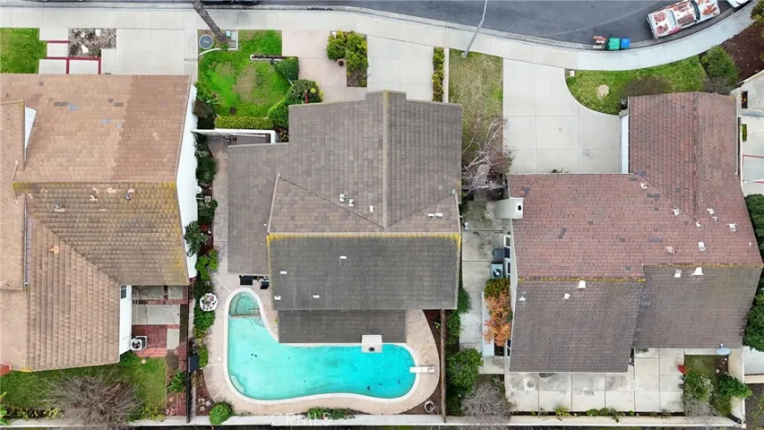 4 Deerwood W, Irvine, California 92604