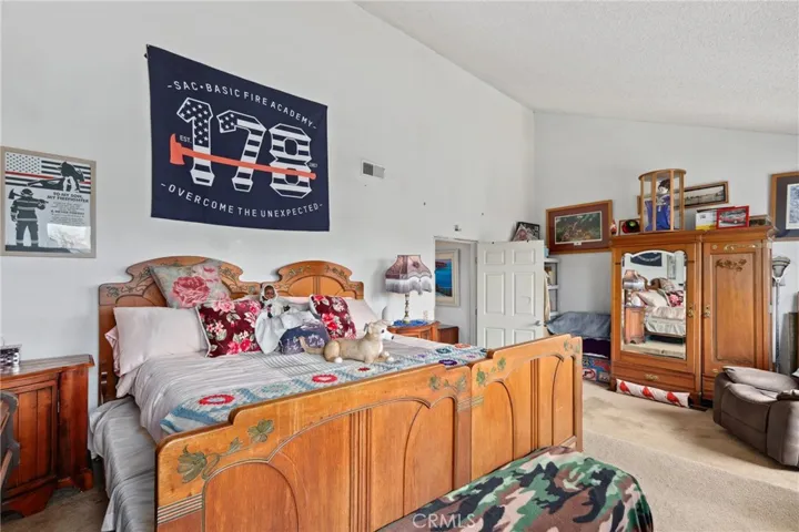4 Deerwood W, Irvine, California 92604