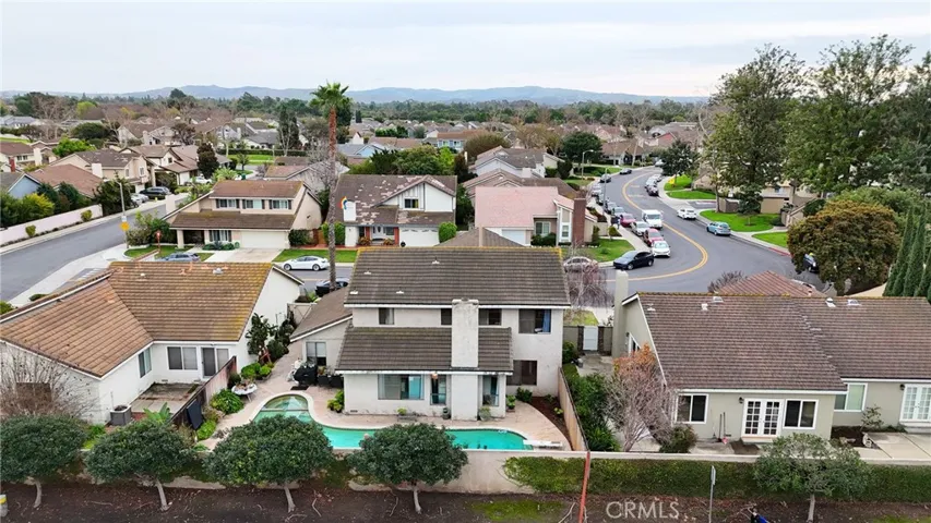 4 Deerwood W, Irvine, California 92604