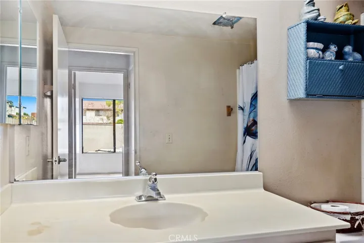 4 Deerwood W, Irvine, California 92604