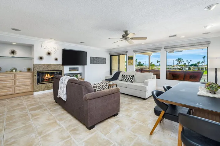 5-web-or-mls-JI_California_OPMG_0124_005