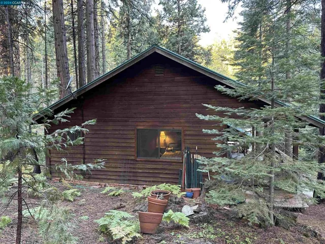 7674 Forest Drive, Fish Camp, California 93623