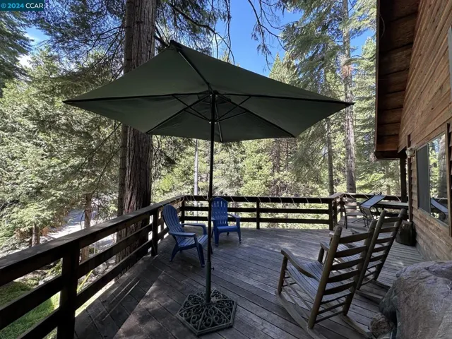 7674 Forest Drive, Fish Camp, California 93623