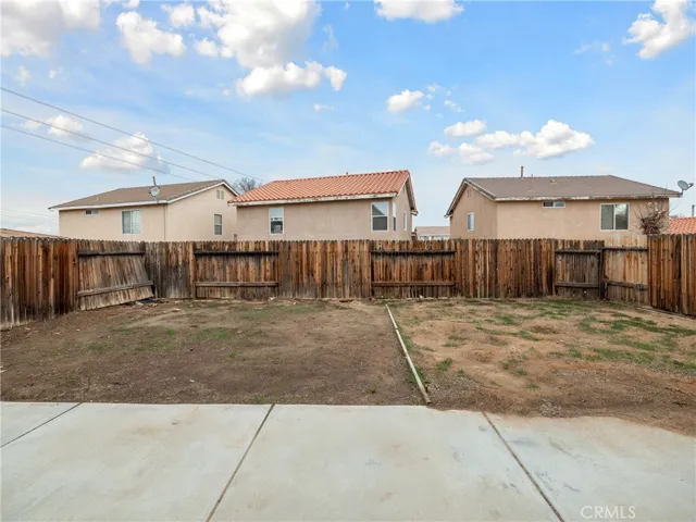 14392 Queen Valley Road, Victorville, California 92394