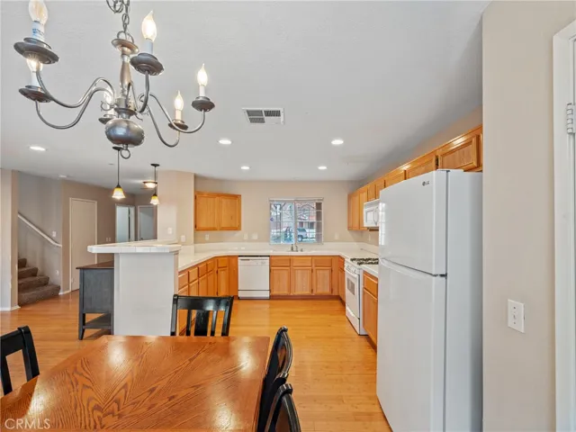 14392 Queen Valley Road, Victorville, California 92394