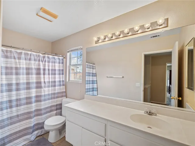 14392 Queen Valley Road, Victorville, California 92394