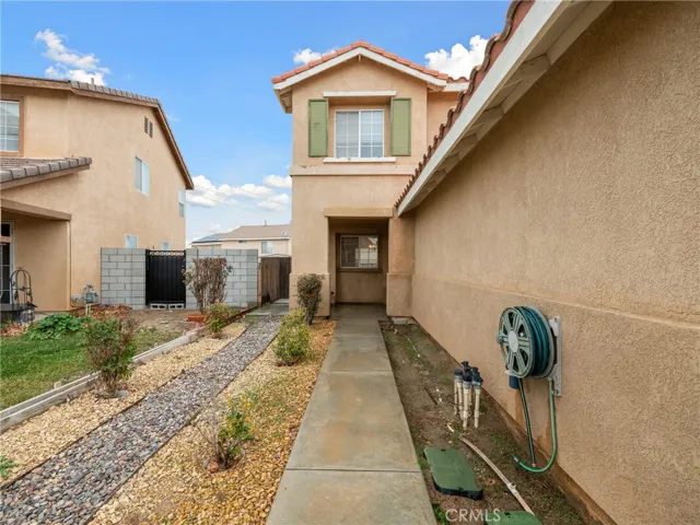 14392 Queen Valley Road, Victorville, California 92394