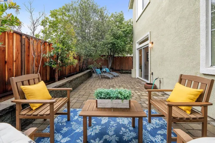 10 Sanderling Court, Alameda, California 94501