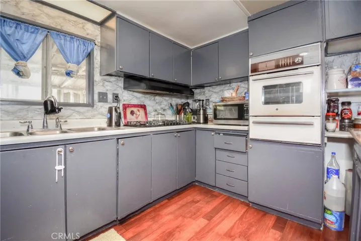 99 Amalfi Drive, Santa Ana, California 92703