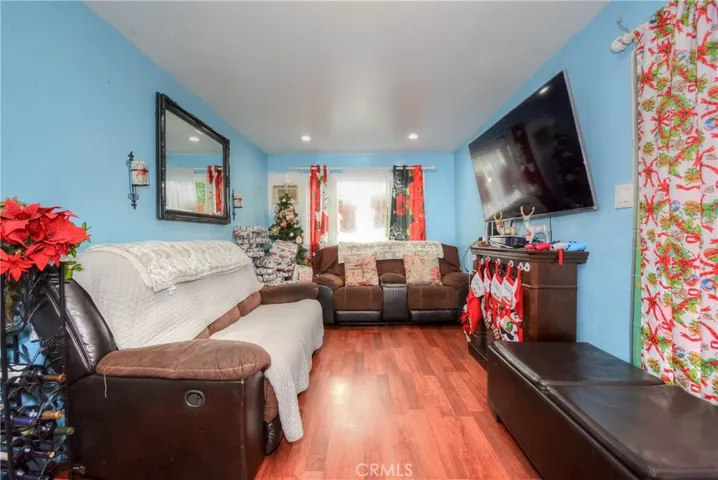 99 Amalfi Drive, Santa Ana, California 92703
