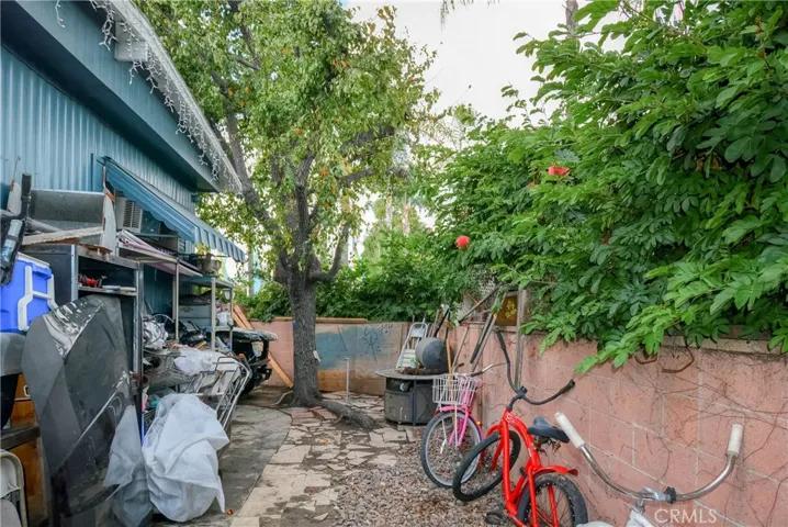 99 Amalfi Drive, Santa Ana, California 92703