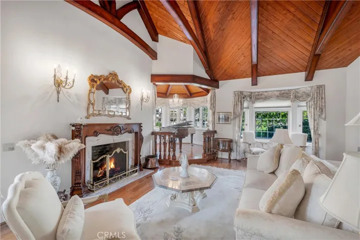 20010 Hawks Hill Road, Chatsworth, California 91311