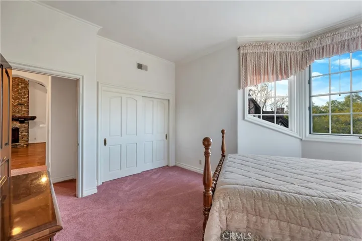 20010 Hawks Hill Road, Chatsworth, California 91311