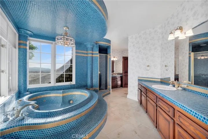 20010 Hawks Hill Road, Chatsworth, California 91311