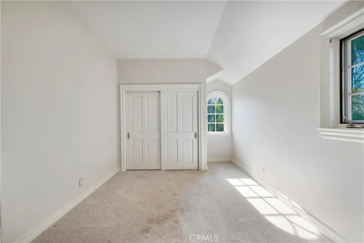 20010 Hawks Hill Road, Chatsworth, California 91311