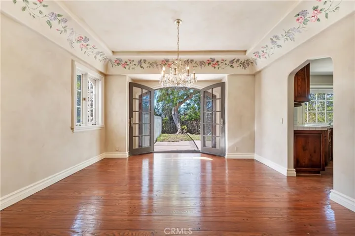 20010 Hawks Hill Road, Chatsworth, California 91311