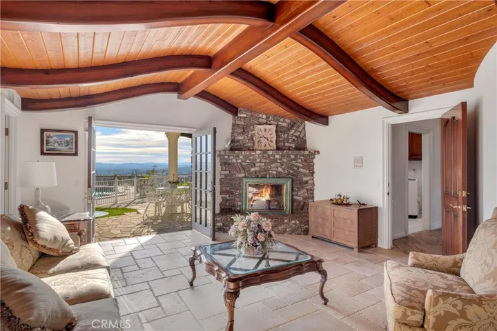 20010 Hawks Hill Road, Chatsworth, California 91311