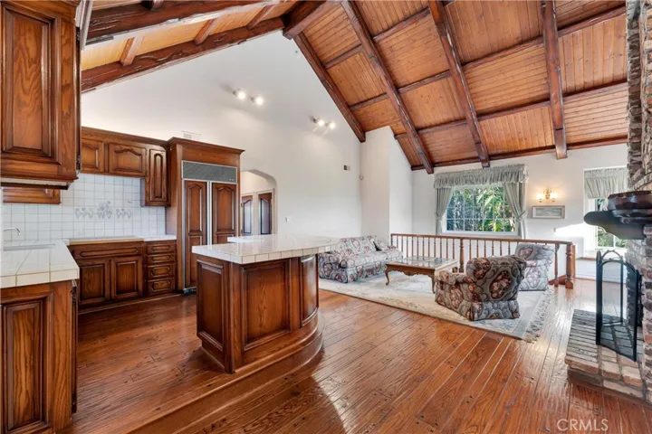 20010 Hawks Hill Road, Chatsworth, California 91311