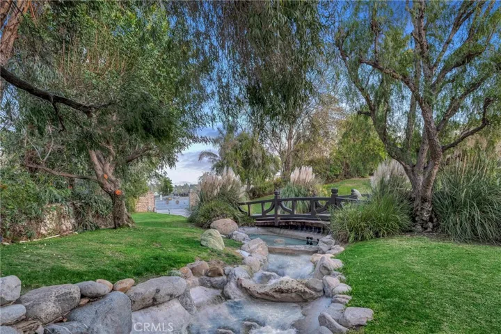 20010 Hawks Hill Road, Chatsworth, California 91311