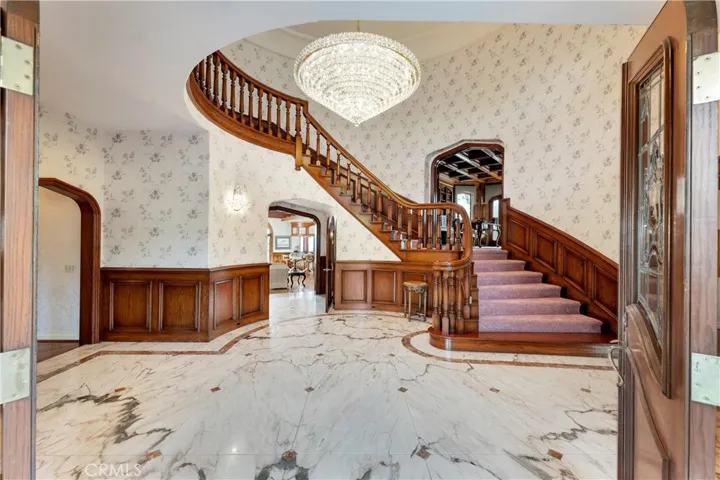 20010 Hawks Hill Road, Chatsworth, California 91311