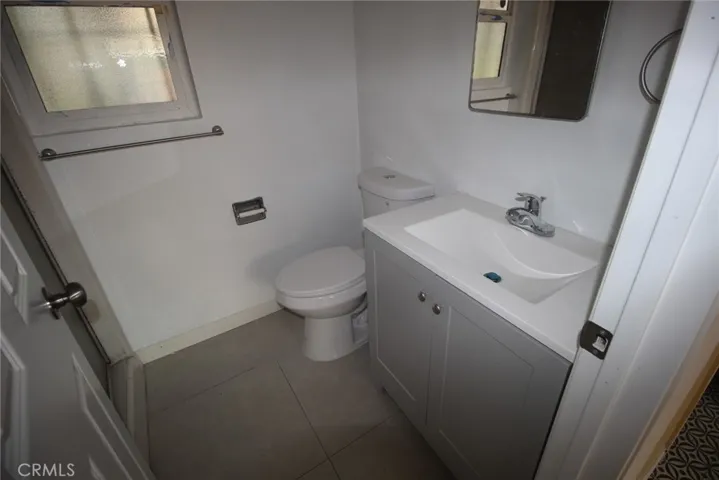 private bathroom in "master" bedroom...41583.....NEW vanity, toilet......
