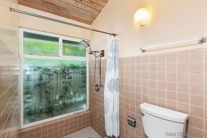 5473 Avenida Fiesta, La Jolla, California 92037
