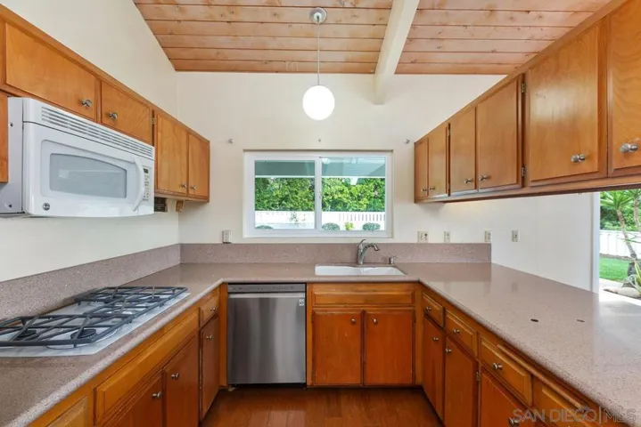 5473 Avenida Fiesta, La Jolla, California 92037