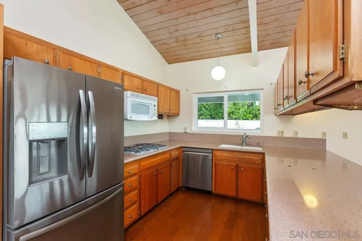 5473 Avenida Fiesta, La Jolla, California 92037
